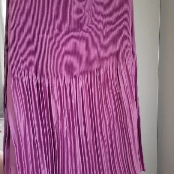 Abercrombie & Fitch Lilac Pleated Dress - Picture 5 of 8